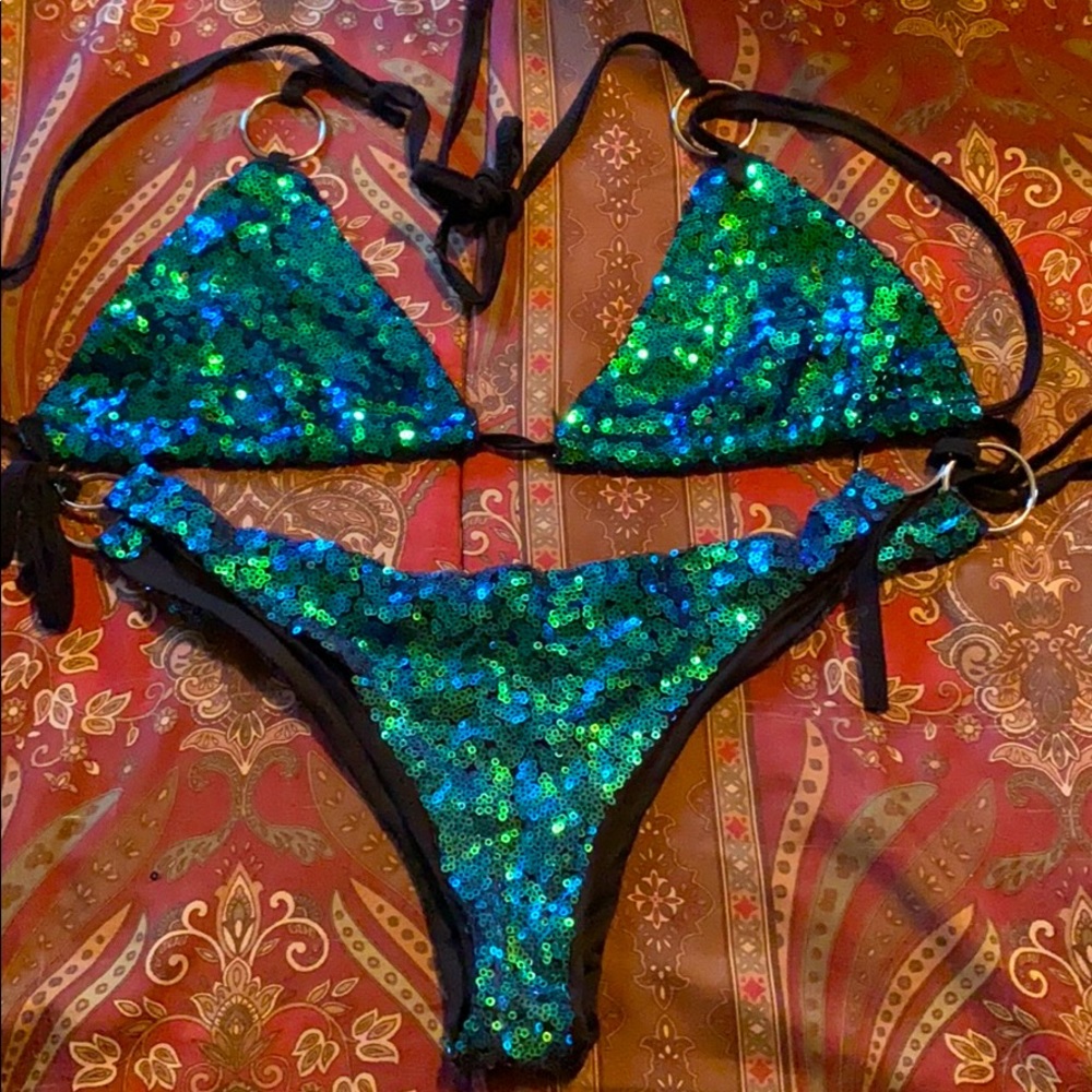 Sequence bathing suit